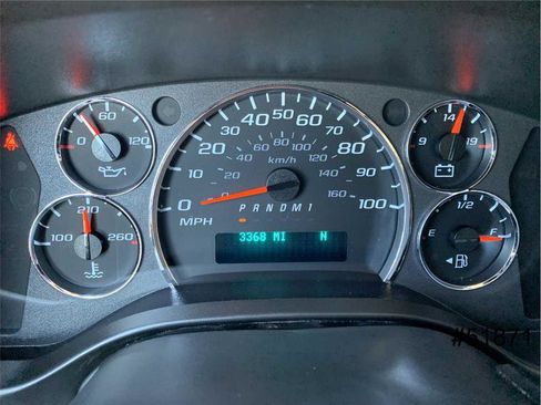 Used 2021 Chevrolet Express 2500 w/ Driver Convenience Package image 28