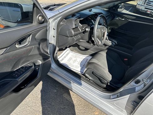 Used 2018 Honda Civic Si image 9