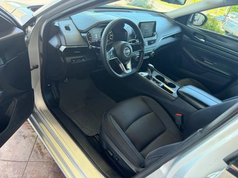 Used 2020 Nissan Altima 2.5 S FWD image 7