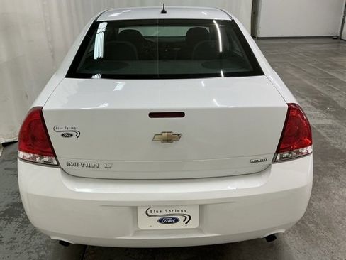 Used 2014 Chevrolet Impala LT w/ LT Sunroof Package image 4