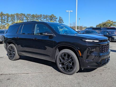 New 2026 Chevrolet Traverse RS image 2