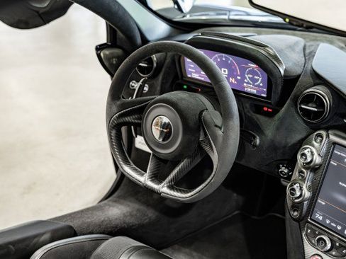 Used 2018 McLaren 720S Performance image 48