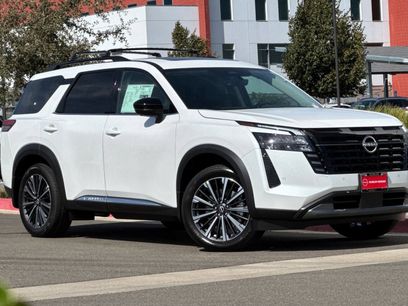 New 2026 Nissan Pathfinder Platinum