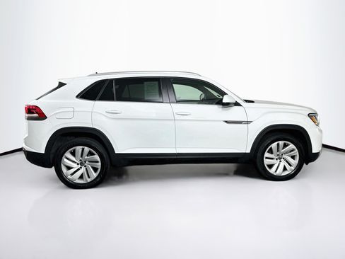 Used 2023 Volkswagen Atlas Cross Sport SE w/ Panoramic Sunroof Package FWD image 10