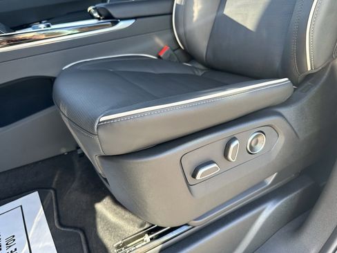 New 2026 Cadillac Escalade ESV Luxury w/ Touring Package image 39