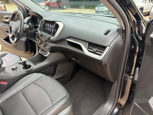 Used 2022 GMC Terrain SLT w/ Tech Package AWD/4WD image 29