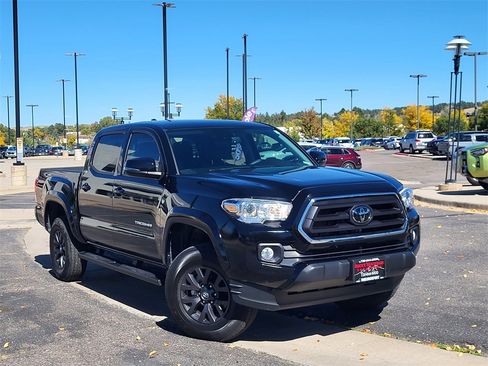 Used 2021 Toyota Tacoma SR5 w/ Technology Package image 3