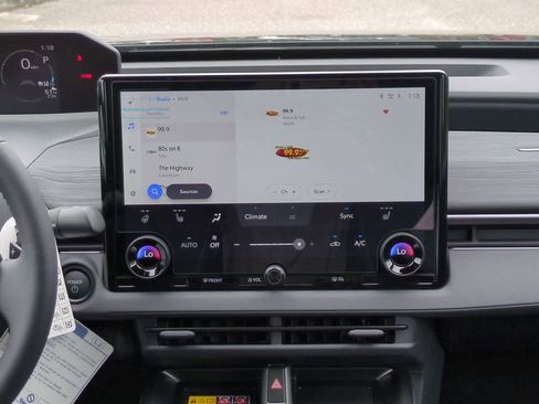 New 2026 Toyota C-HR AWD/4WD image 17