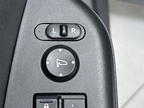Used 2015 Honda CR-V EX image 16