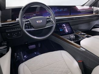 Certified 2025 Cadillac Escalade ESV Sport Platinum video 2