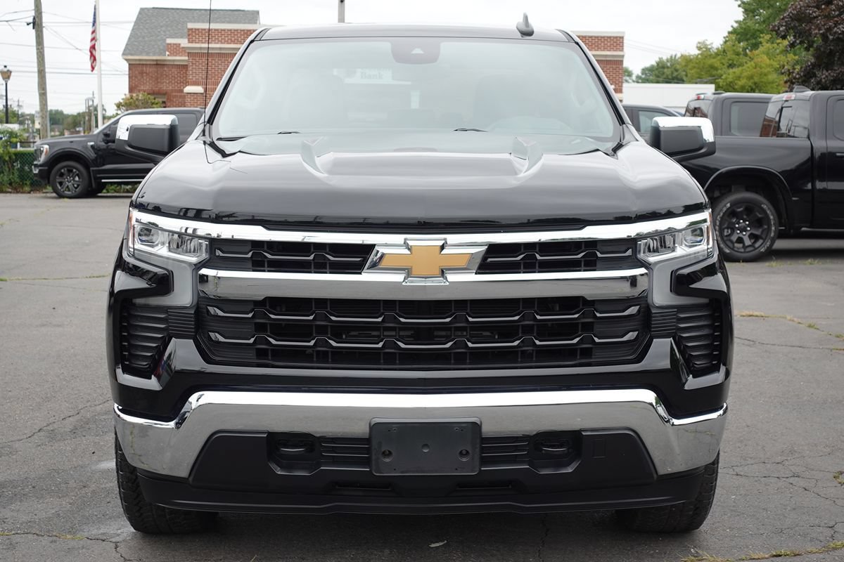 Used 2023 Chevrolet Silverado 1500 LT AWD/4WD image 5