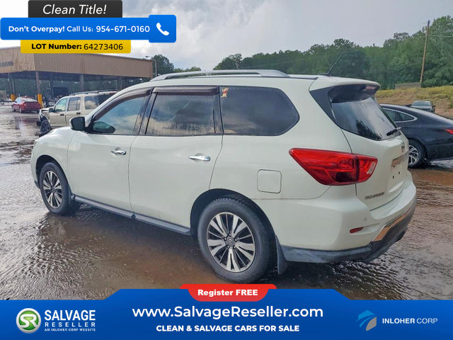 Used 2017 Nissan Pathfinder SV FWD image 3