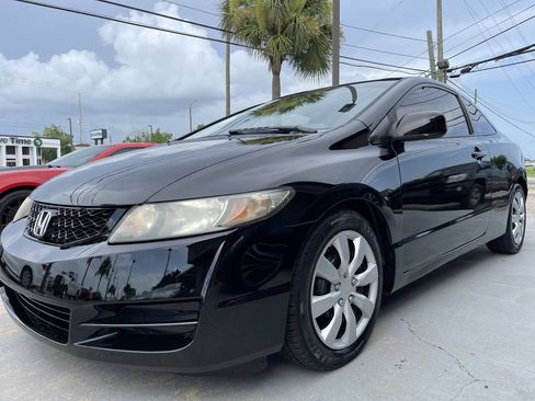 Used 2010 Honda Civic LX image 3