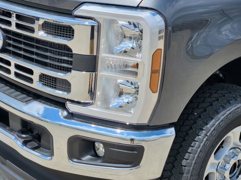 New 2026 Ford F250 XLT w/ FX4 Off-Road Package AWD/4WD image 10