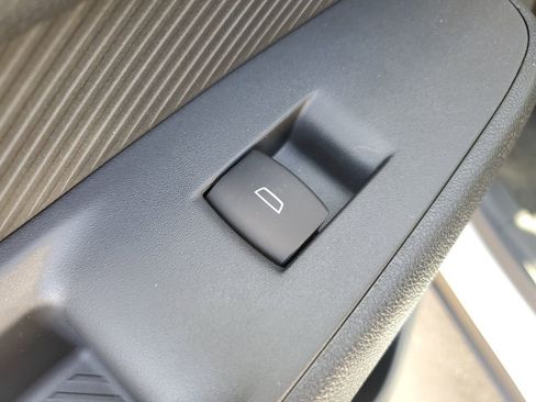 New 2027 Chevrolet Bolt LT w/ Comfort Package FWD image 15