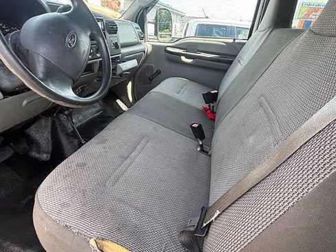 Used 2005 Ford F250 XL AWD/4WD image 6