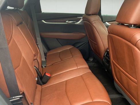 Used 2020 Cadillac XT5 Premium Luxury AWD/4WD image 37