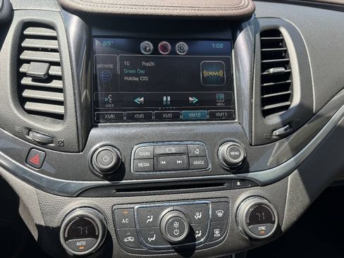 Used 2014 Chevrolet Impala LT w/ Premium Seating Package FWD image 20