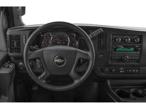 Used 2025 Chevrolet Express 3500 LT w/ LT Preferred Equipment Group RWD image 4