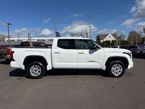 New 2026 Toyota Tundra SR5 AWD/4WD image 11