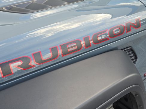 Used 2025 Jeep Wrangler Unlimited Rubicon image 7