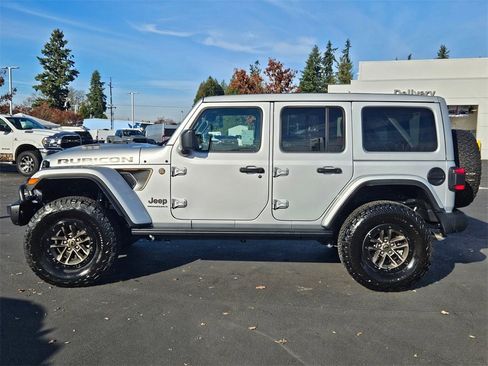 Used 2024 Jeep Wrangler Rubicon 392 image 3