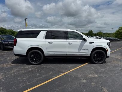 New 2026 GMC Yukon XL Elevation w/ Elevation Premium Package