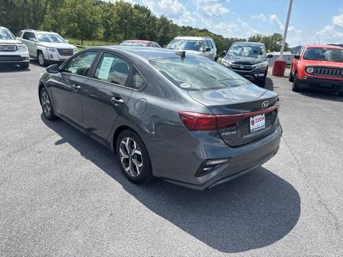 Used 2019 Kia Forte LXS FWD image 6