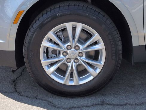 New 2025 Cadillac XT5 Luxury image 27