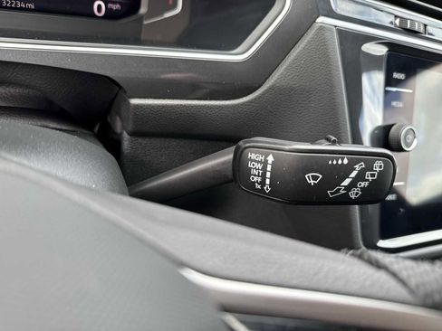 Used 2024 Volkswagen Tiguan SEL R-Line image 25