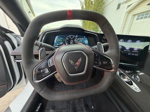 Used 2023 Chevrolet Corvette Stingray Premium Cpe w/ Z51 Performance Package RWD image 11