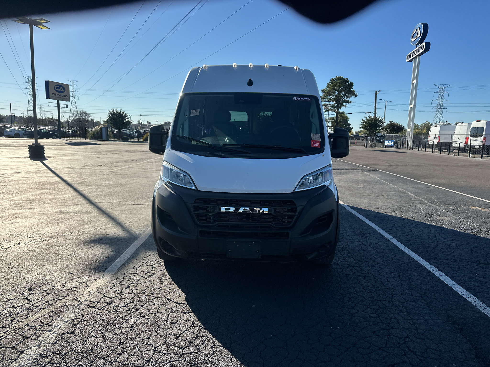 Used 2023 RAM ProMaster 2500 FWD image 2