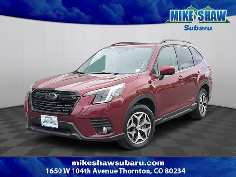 Used 2023 Subaru Forester Premium AWD/4WD image 1