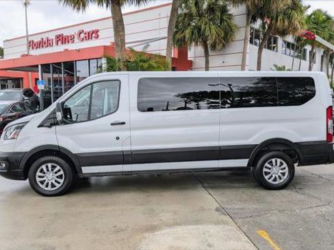 Used 2023 Ford Transit 350 XLT image 3