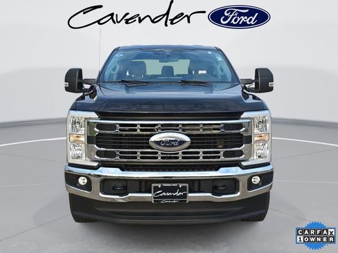 Used 2025 Ford F250 XLT image 2