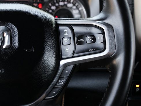 Used 2019 RAM 1500 Laramie image 24