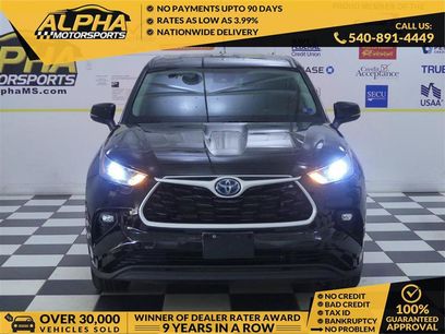 Used 2023 Toyota Highlander LE