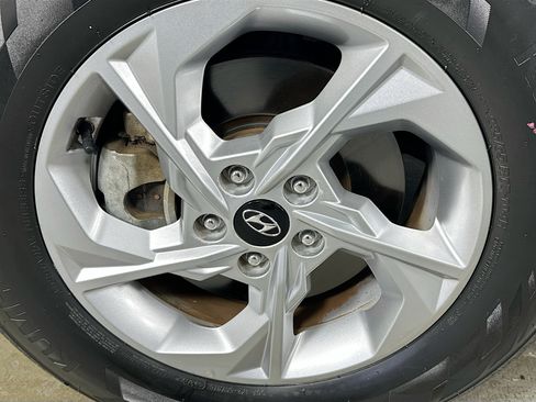 Used 2023 Hyundai Tucson SE FWD image 28