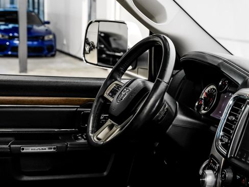 Used 2015 RAM 1500 Laramie w/ Convenience Group AWD/4WD image 18