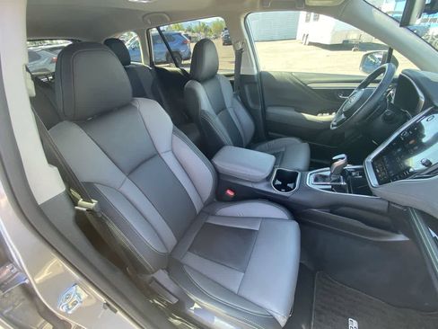 Used 2025 Subaru Outback Onyx Edition AWD/4WD image 24
