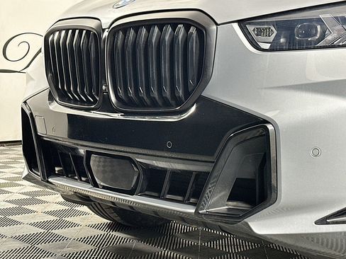 Used 2024 BMW X5 xDrive50e w/ M Sport Package image 33