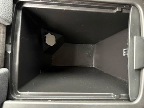 Used 2014 GMC Acadia SLT image 26