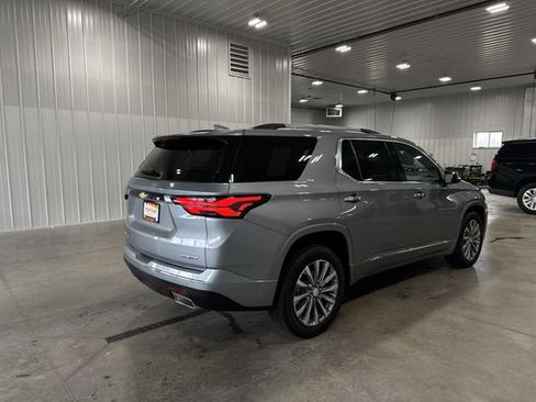 Used 2023 Chevrolet Traverse Premier AWD/4WD image 8