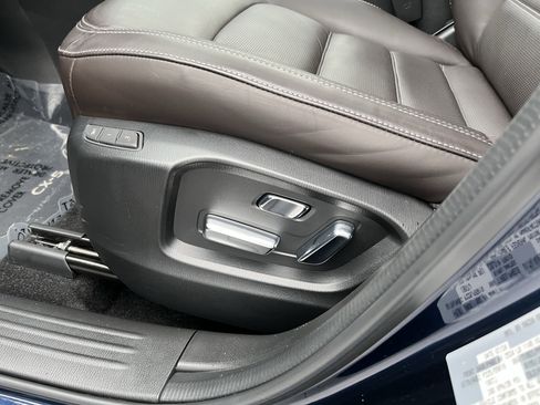 Used 2025 MAZDA CX-5 Signature image 17