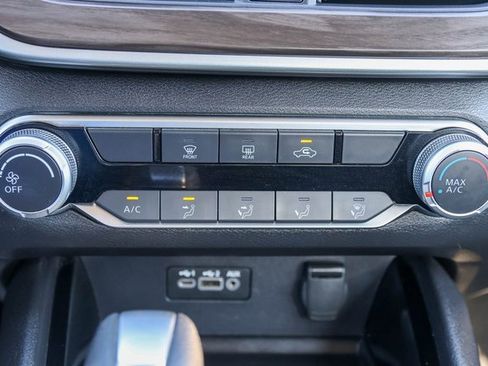 Used 2024 Nissan Altima 2.5 SV image 20