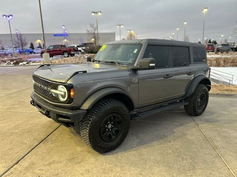 Used 2024 Ford Bronco Wildtrak image 3