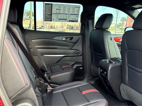 New 2026 Chevrolet Traverse RS FWD image 10