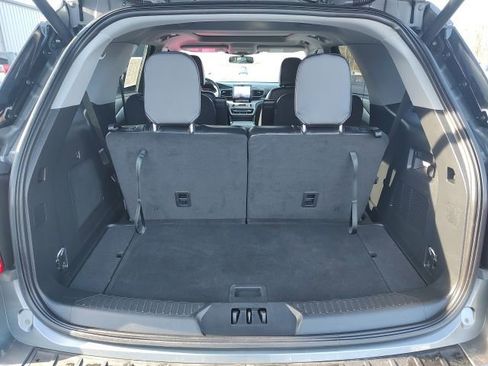 Certified 2023 Ford Explorer XLT w/ Equipment Group 202A image 36