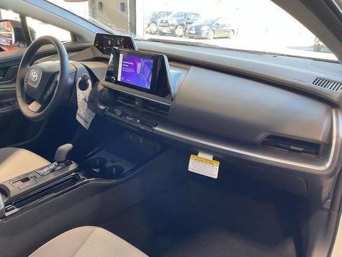 New 2026 Toyota Prius LE image 14