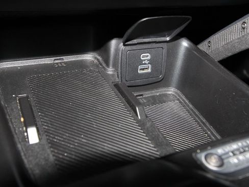 Used 2025 Ford Bronco Badlands AWD/4WD image 19